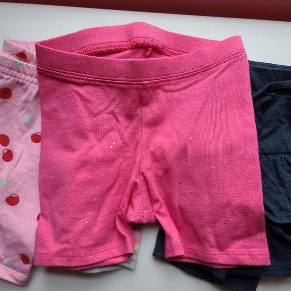 Bundle of 5 shorts 2T - Picture 4 of 7